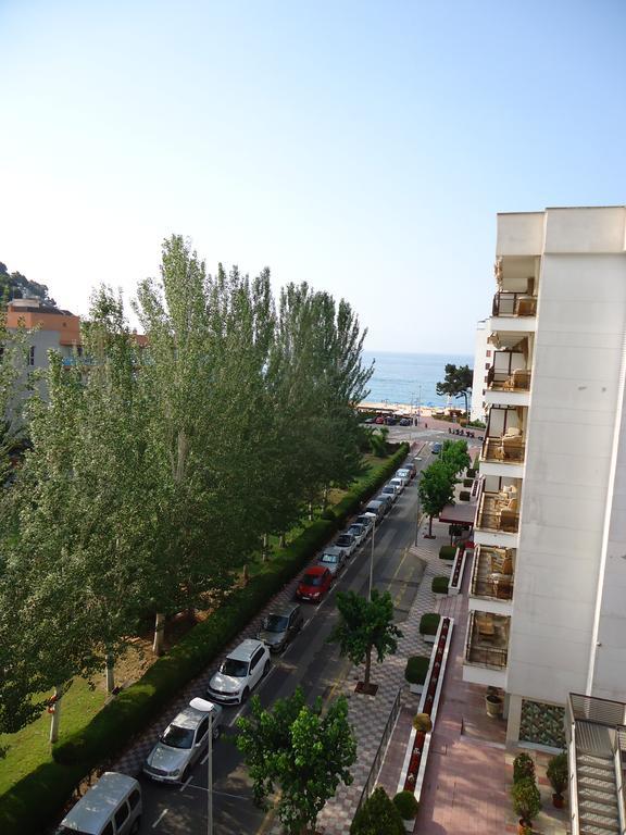 Alva Park Fenals - Familiy Resort Lloret de Mar Dış mekan fotoğraf